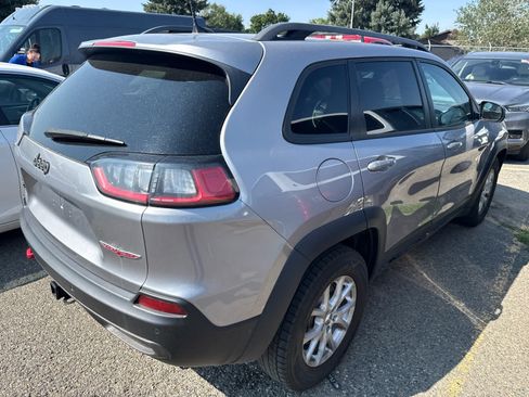 Used 2021 Jeep Cherokee Trailhawk AWD/4WD image 5