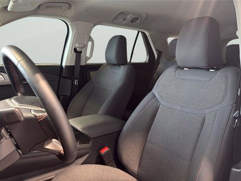 Used 2025 Ford Explorer Active image 10