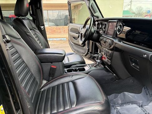 Used 2022 Jeep Gladiator Rubicon w/ LED Lighting Group AWD/4WD image 39