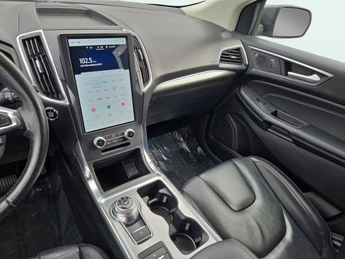 Used 2022 Ford Edge Titanium image 22