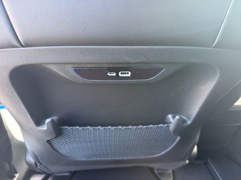New 2026 Chrysler Pacifica Select AWD/4WD image 31