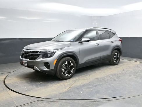 Used 2025 Kia Seltos S image 5