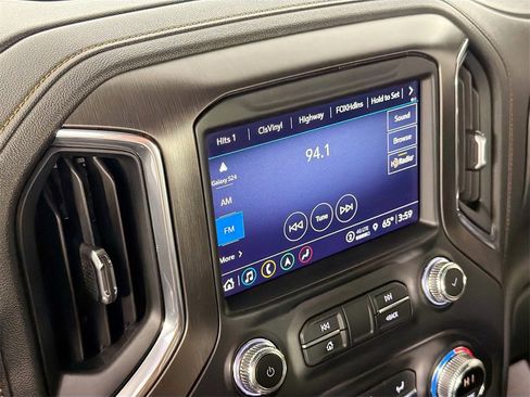 Used 2021 GMC Sierra 1500 AT4 w/ AT4 Premium Package image 15