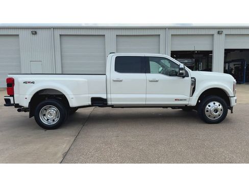 Used 2026 Ford F450 Platinum AWD/4WD image 9