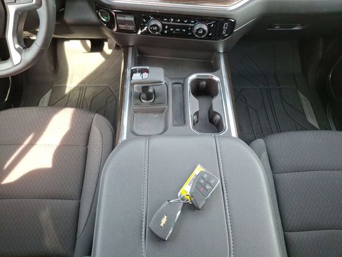 Used 2025 Chevrolet Silverado 1500 LT w/ Safety Package AWD/4WD image 12