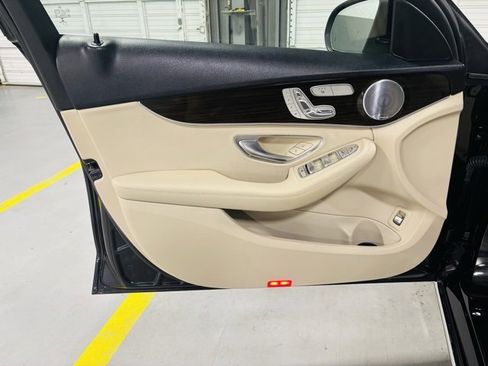 Used 2021 Mercedes-Benz C 300 Sedan image 20
