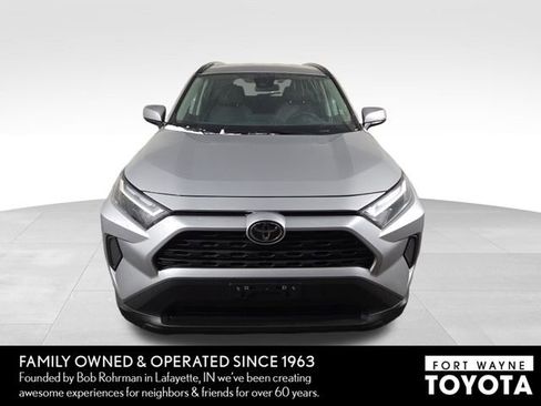Used 2025 Toyota RAV4 XLE image 3