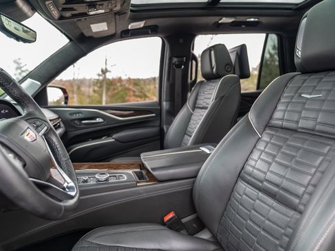 Used 2023 Cadillac Escalade Premium Luxury Platinum image 36