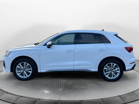 Certified 2025 Audi Q3 2.0T Premium w/ Convenience Package image 4