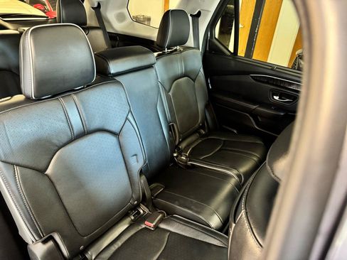 Used 2023 Honda Pilot Elite image 34