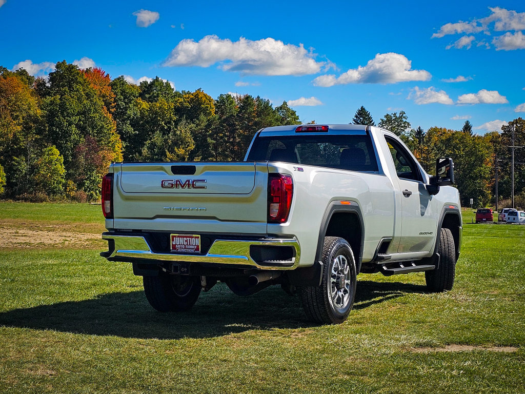 Used 2022 GMC Sierra 3500 Pro w/ Convenience Package AWD/4WD image 3