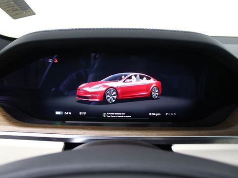 Used 2021 Tesla Model S Plaid image 14