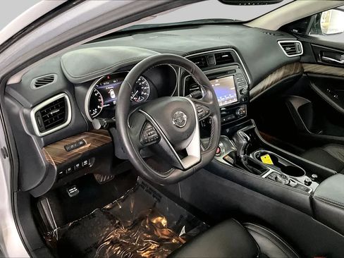 Used 2018 Nissan Maxima Platinum FWD image 18