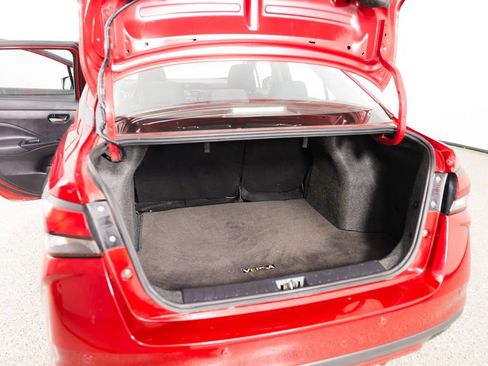 Used 2024 Nissan Versa SV w/ Trunk Package image 15