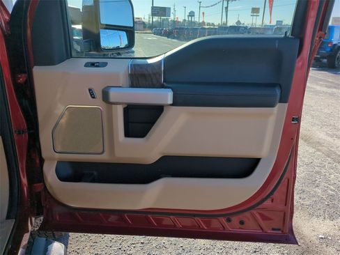 Used 2019 Ford F250 Lariat w/ Lariat Ultimate Package image 29