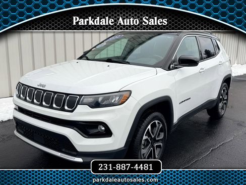 Used 2022 Jeep Compass Limited image 1