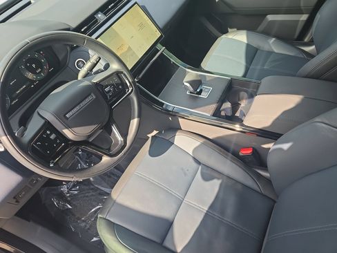 Used 2025 Land Rover Range Rover Velar Dynamic SE AWD/4WD image 16