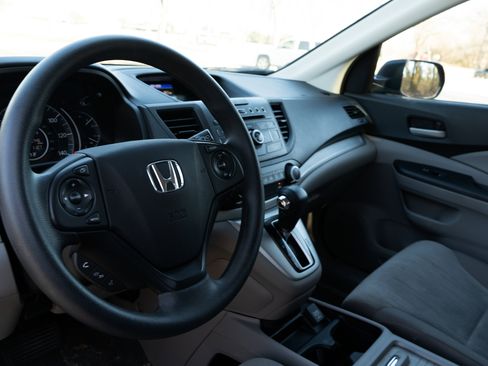 Used 2014 Honda CR-V LX image 16