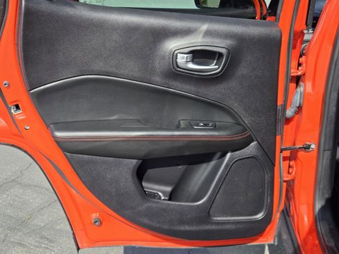 Certified 2018 Jeep Compass Trailhawk w/ Navigation Group image 26