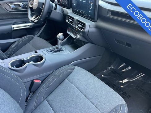 Used 2025 Ford Mustang Coupe RWD image 16
