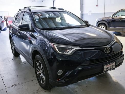 Used 2017 Toyota RAV4 XLE w/ Carpet Mat Package FWD image 2