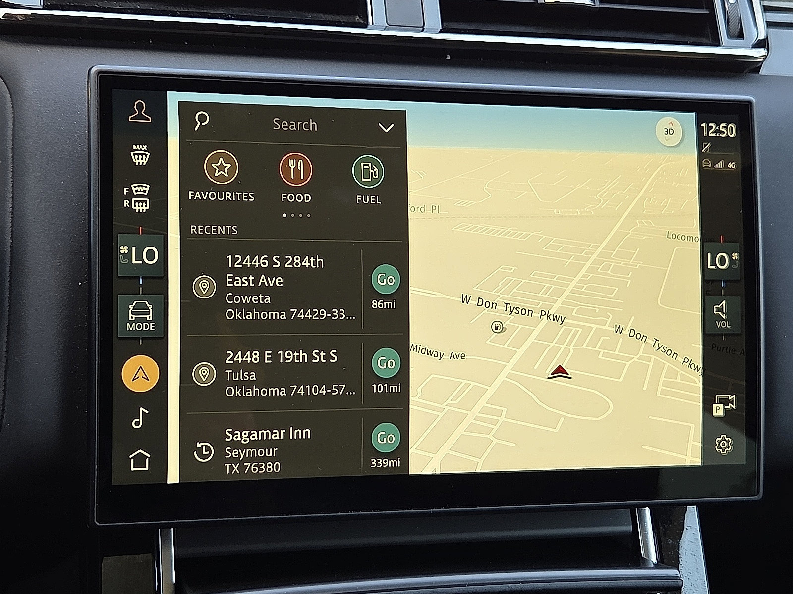 Used 2025 Land Rover Range Rover Velar Dynamic SE AWD/4WD image 18