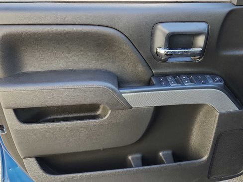 Used 2018 Chevrolet Silverado 1500 LT w/ All Star Edition image 12