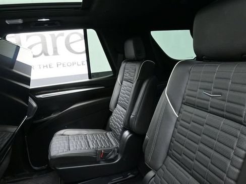 Used 2025 Cadillac Escalade Sport Platinum w/ LPO, ONYX Package AWD/4WD image 24