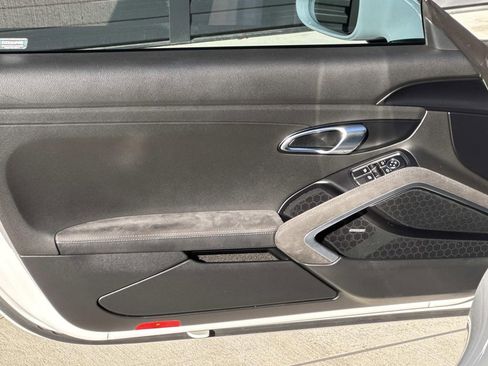 Used 2019 Porsche 911 Carrera GTS image 21