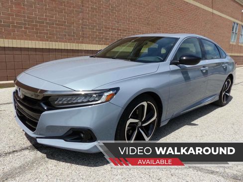 Used 2022 Honda Accord Sport image 2