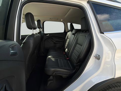 Used 2018 Ford Escape SEL w/ Ford Safe & Smart Package FWD image 32