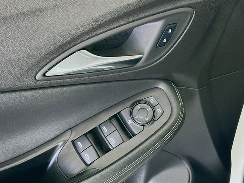 Used 2024 Buick Encore GX Sport Touring image 15