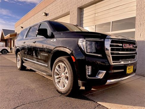 Used 2024 GMC Yukon XL SLT w/ SLT Luxury Package image 10