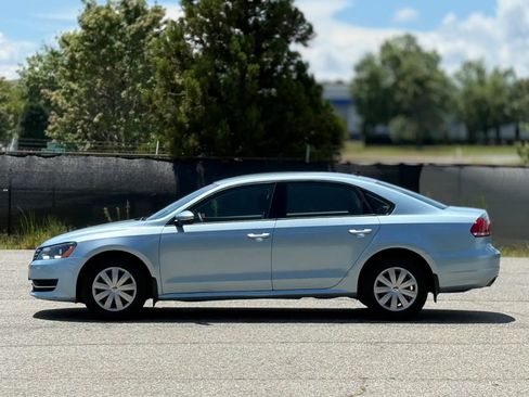 Used 2012 Volkswagen Passat 2.5 S FWD image 8