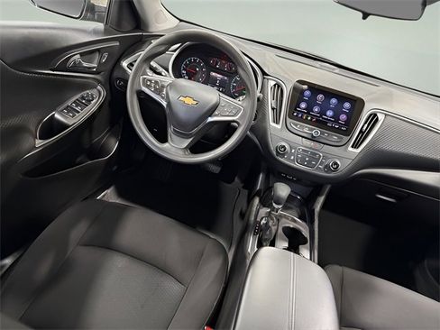 Used 2024 Chevrolet Malibu LT image 25