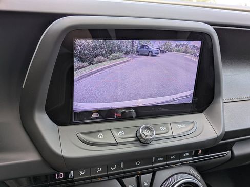 Used 2021 Chevrolet Camaro SS RWD image 28