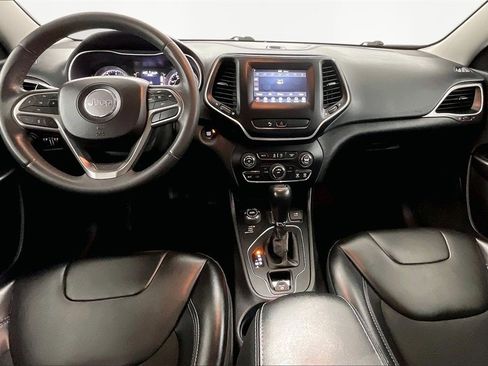 Used 2020 Jeep Cherokee Latitude Plus image 7