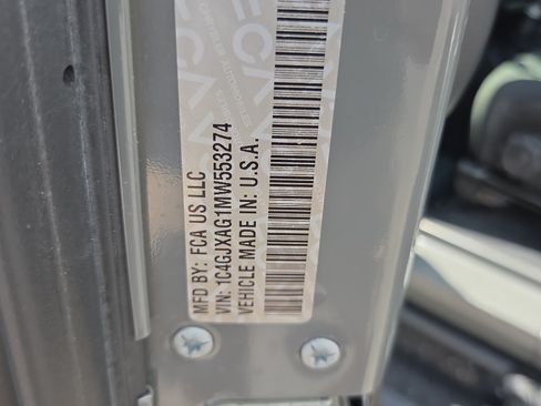 Used 2021 Jeep Wrangler Sport AWD/4WD image 15