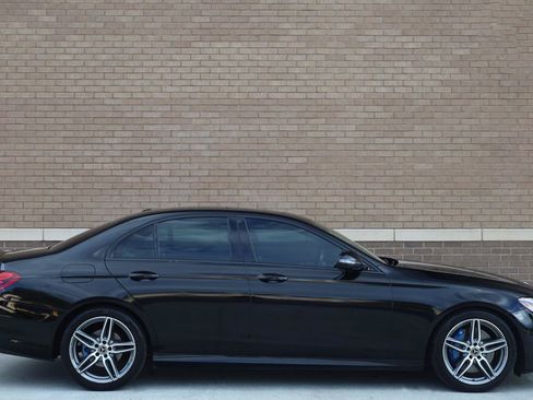 Used 2019 Mercedes-Benz E 300 image 3