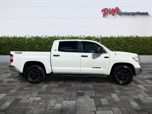 Used 2016 Toyota Tundra SR5 w/ SR5 Upgrade Package image 7