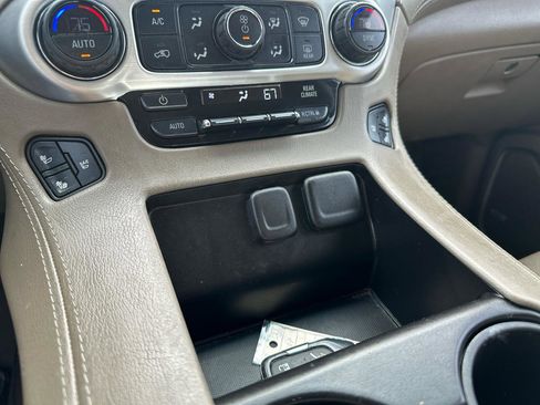 Used 2016 GMC Yukon XL SLT w/ Open Road Package image 77