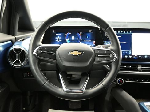 Used 2024 Chevrolet Equinox EV LT FWD image 18