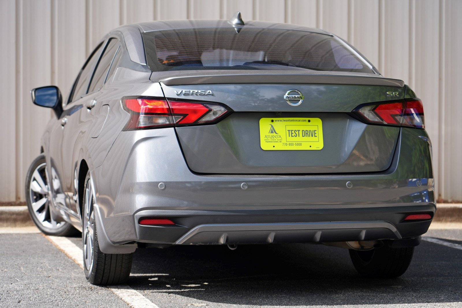 Used 2020 Nissan Versa SR FWD image 5