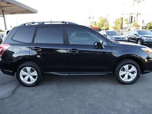 Used 2016 Subaru Forester 2.5i Premium w/ All-Weather Package image 8