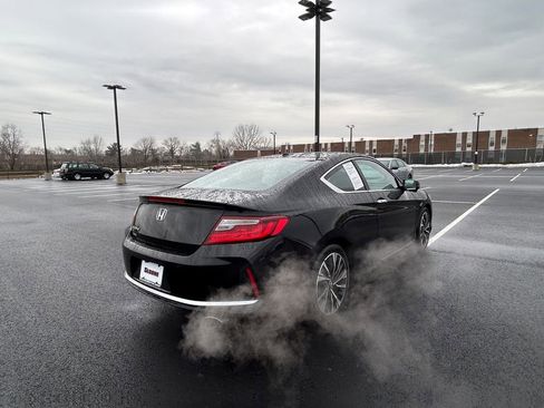 Used 2017 Honda Accord EX-L image 5