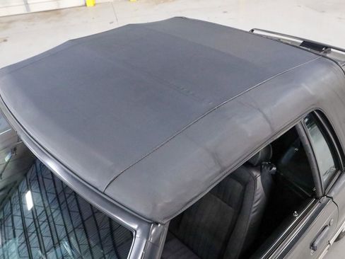 Used 1990 Ford Mustang GT RWD image 4
