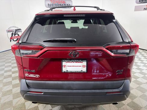 Used 2020 Toyota RAV4 XLE w/ Convenience Package AWD/4WD image 5