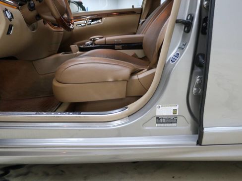 Used 2009 Mercedes-Benz S 550 image 65