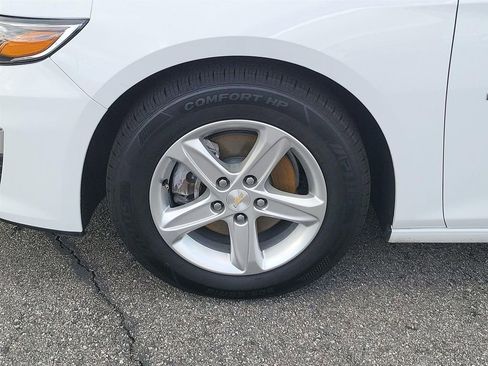 Certified 2024 Chevrolet Malibu LT image 24