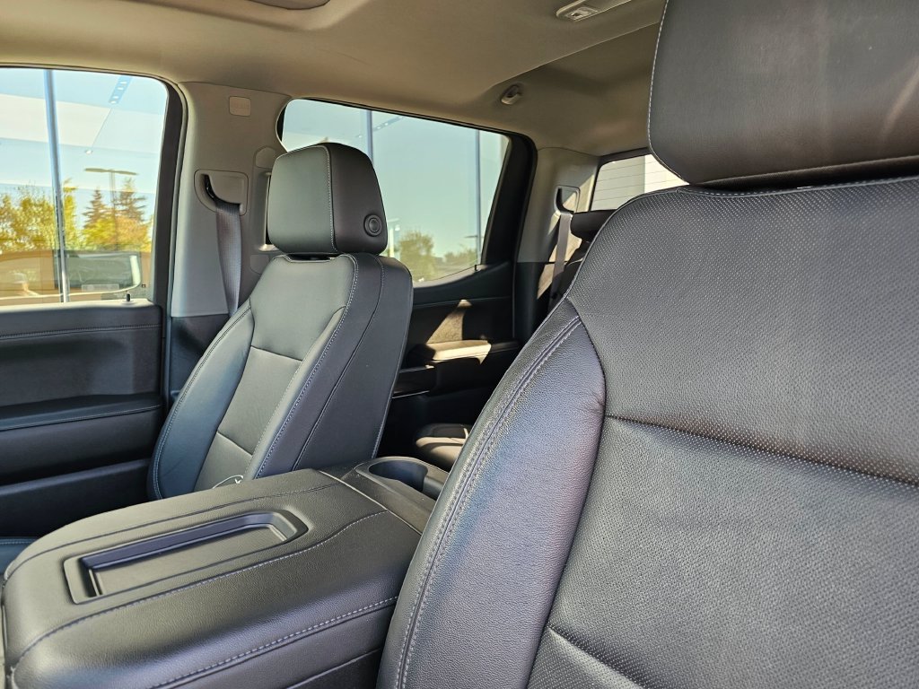 Used 2019 Chevrolet Silverado 1500 LTZ w/ LTZ Premium Package AWD/4WD image 23